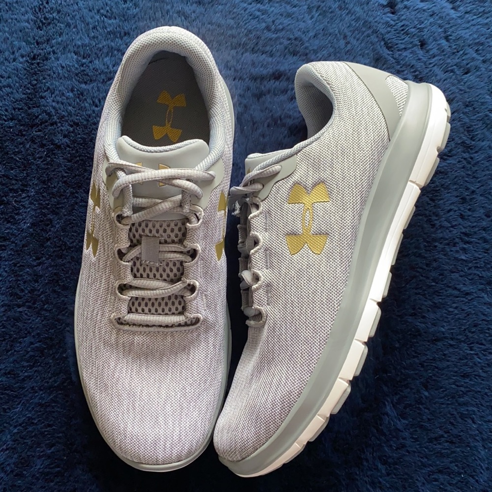 Under Armour Remix Women’s Sneakers, Gray, Size 9